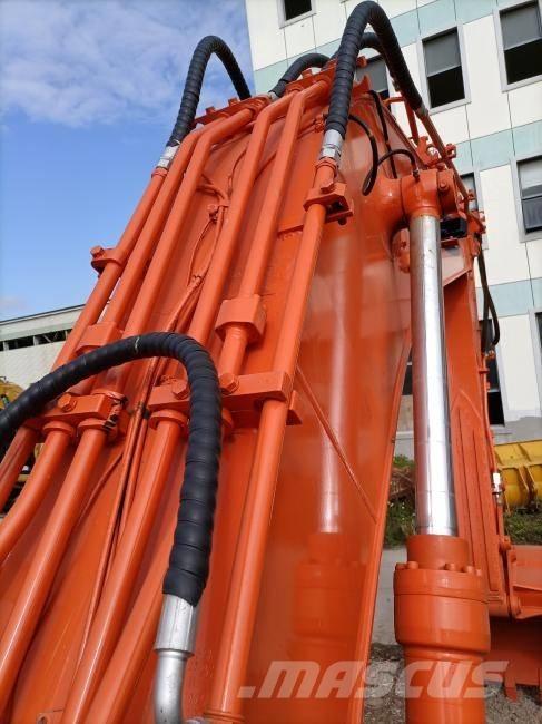 Doosan DX 300 Telakaivukoneet