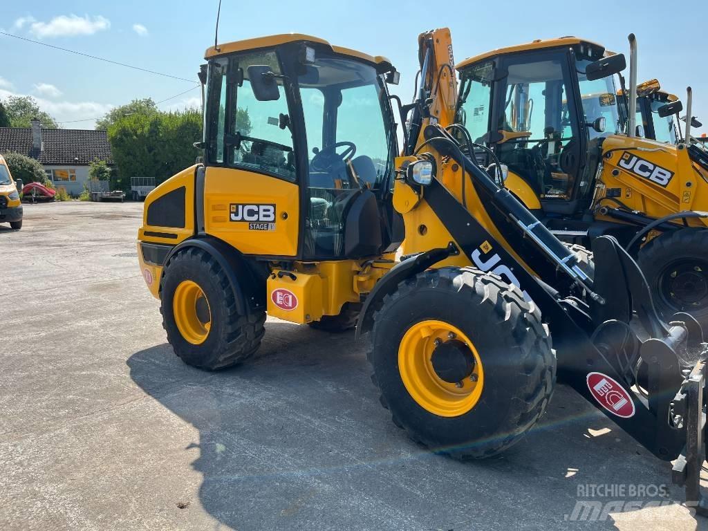 JCB 407 agri demo Traktorit