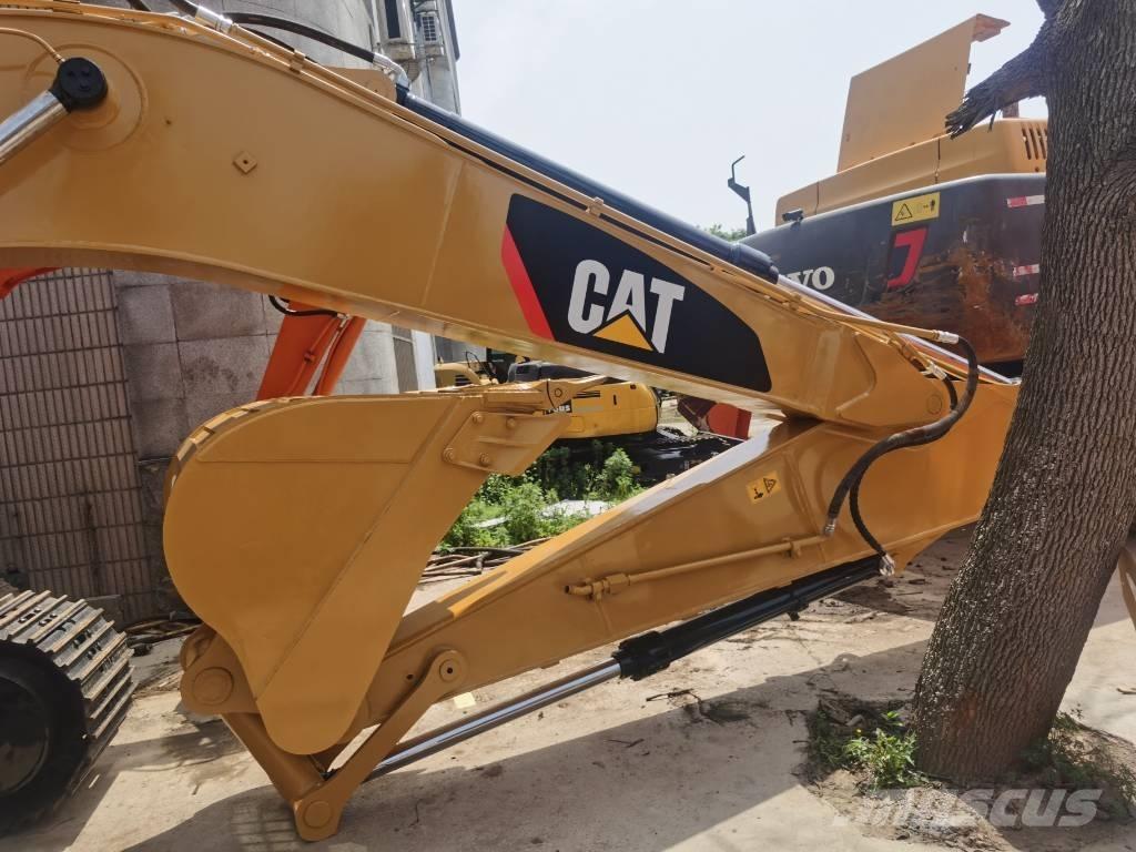CAT 320 D Telakaivukoneet