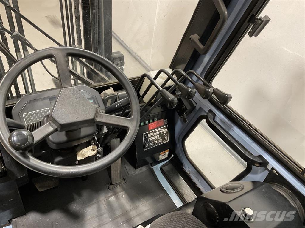 Utilev UT30P Dieseltrukit