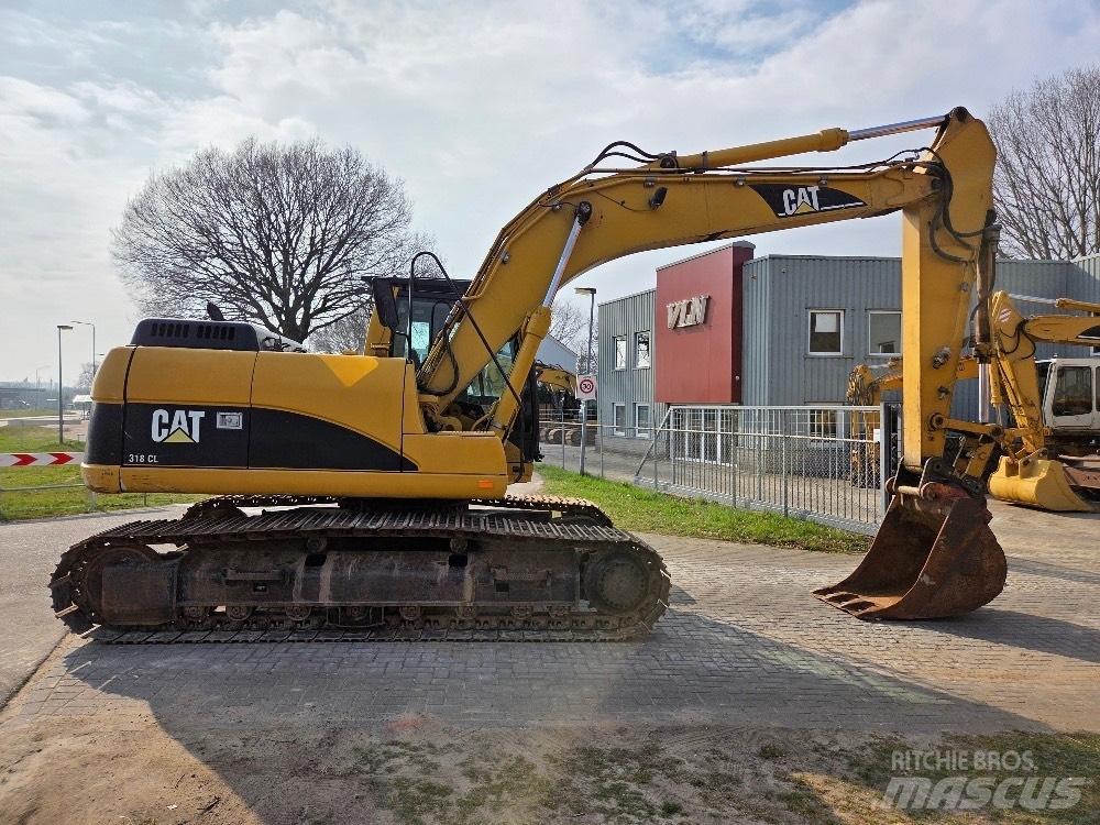 CAT 318CL Telakaivukoneet