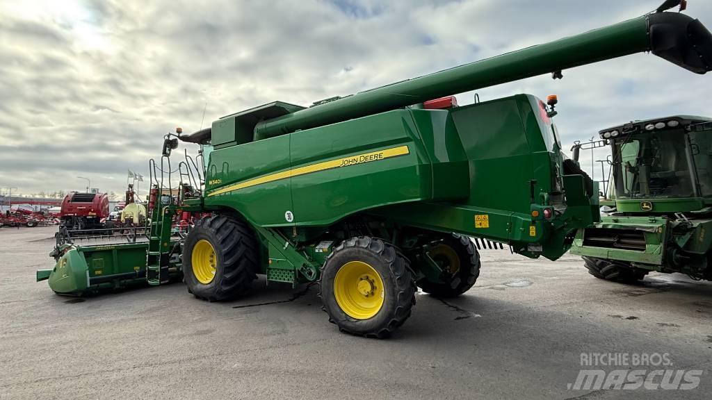 John Deere W 540 Leikkuupuimurit