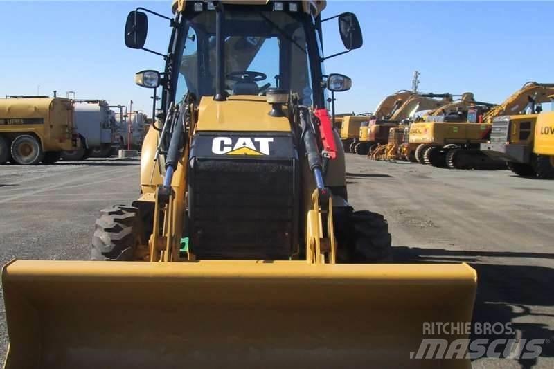 CAT 428F Kaivurikuormaajat