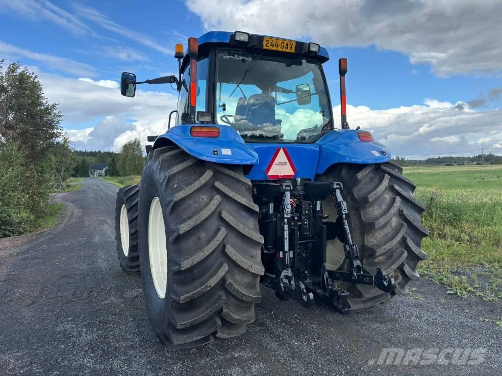 New Holland TG 285 Traktorit