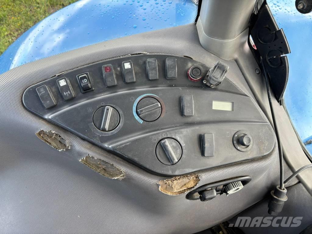 New Holland TG 285 Traktorit
