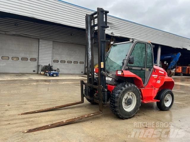 Manitou M 30.2 Maastotrukit