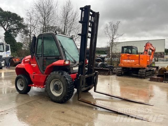 Manitou M 30.2 Maastotrukit