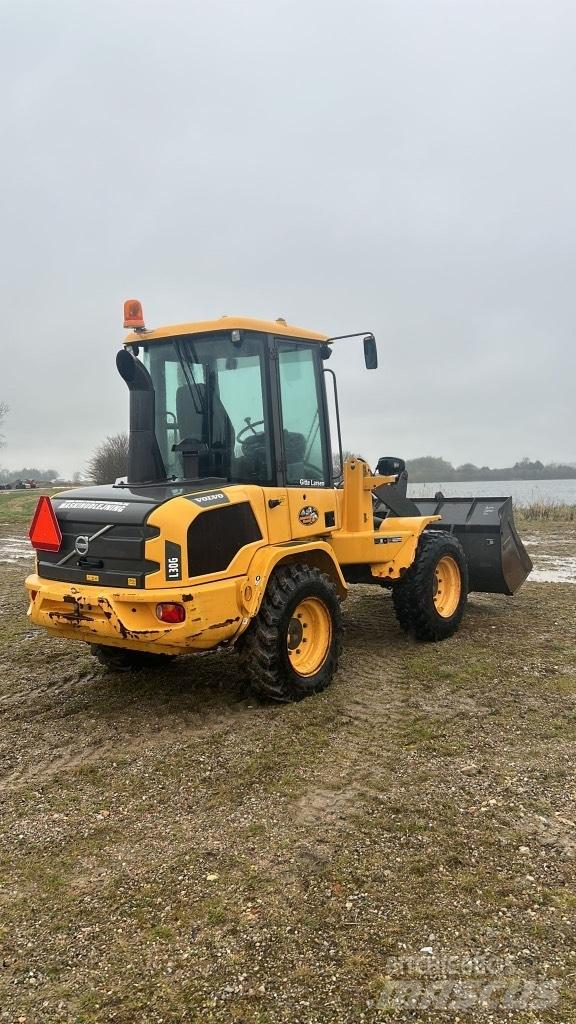 Volvo L 30 G Pyöräkuormaajat