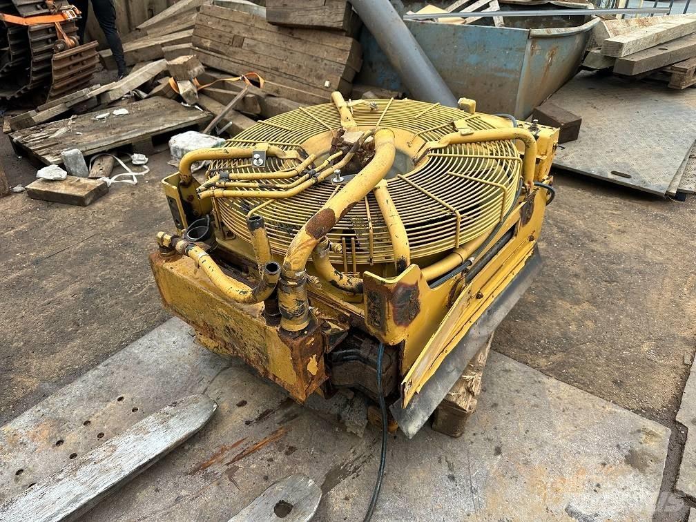 CAT 950g radiator Jäähdyttimet