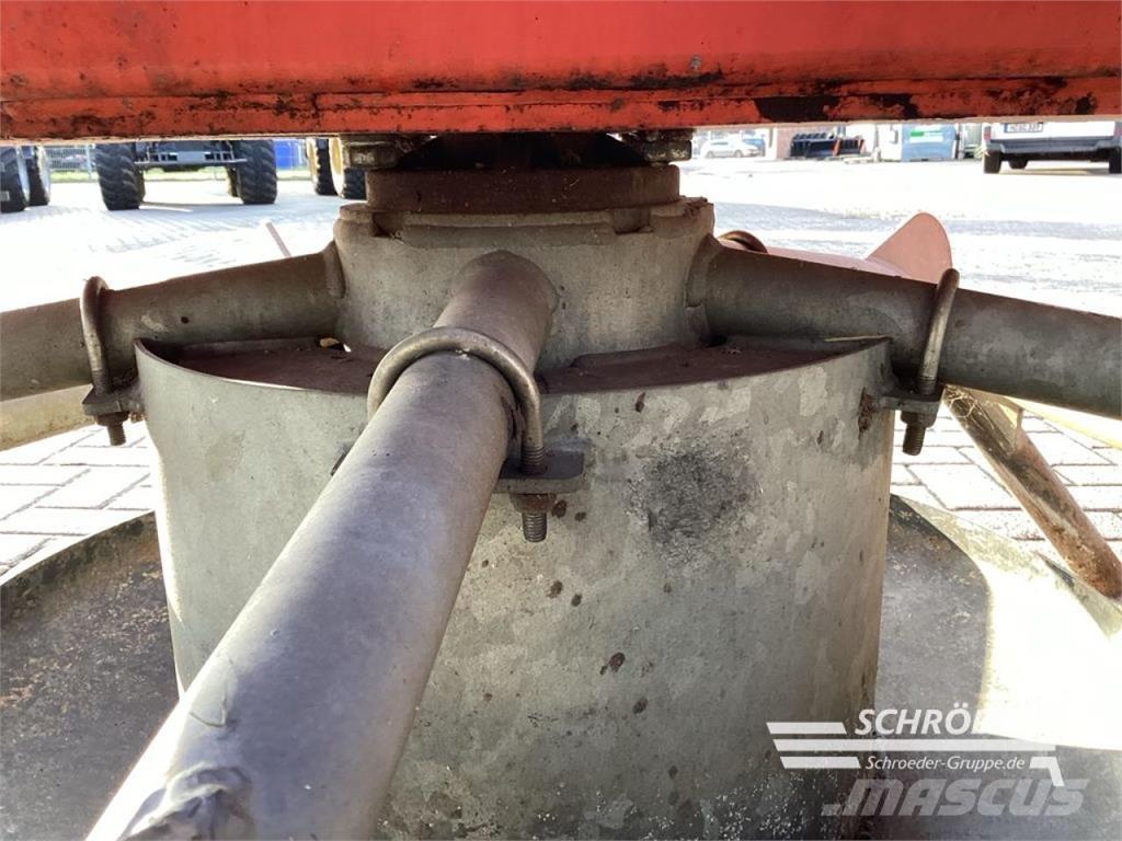 Holaras JUMBO HK Säiliörehun purkulaitteet