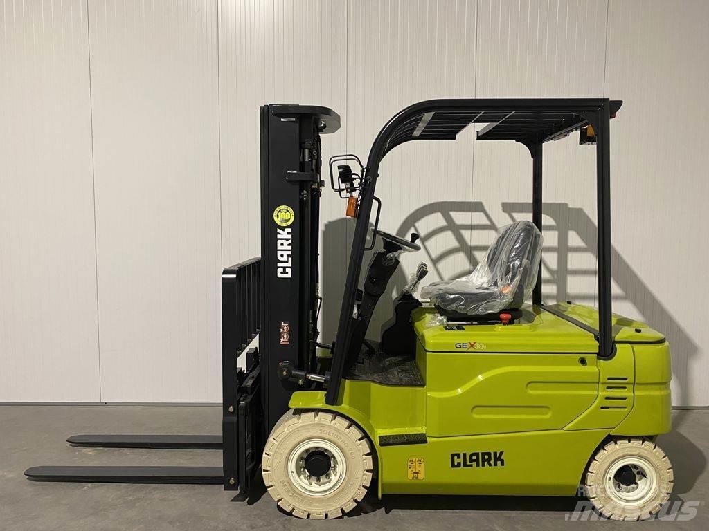 Clark GEX30 Sähkötrukit