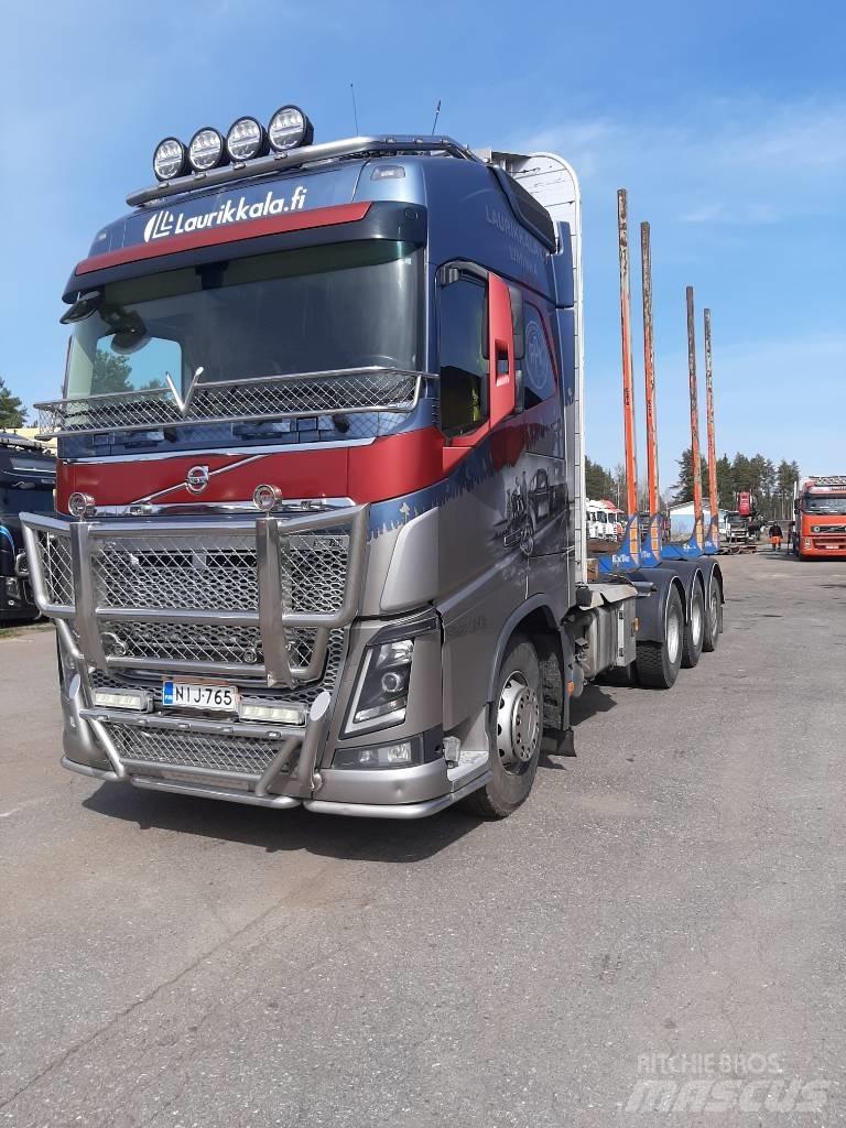 Volvo FH 16 Puuautot