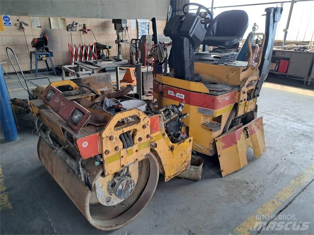 Dynapac CC102 Muut koneet
