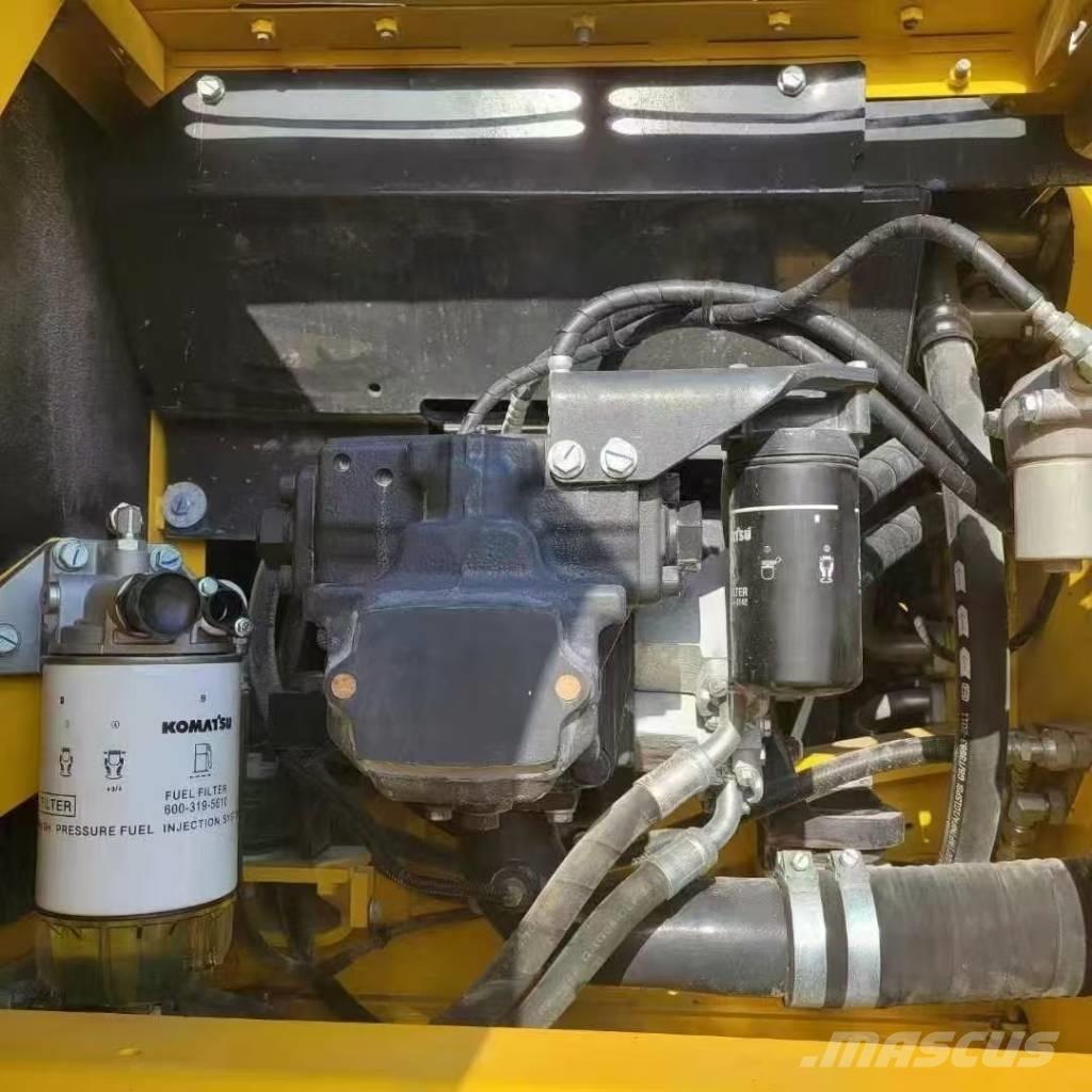 Komatsu 240LC-8 Telakaivukoneet