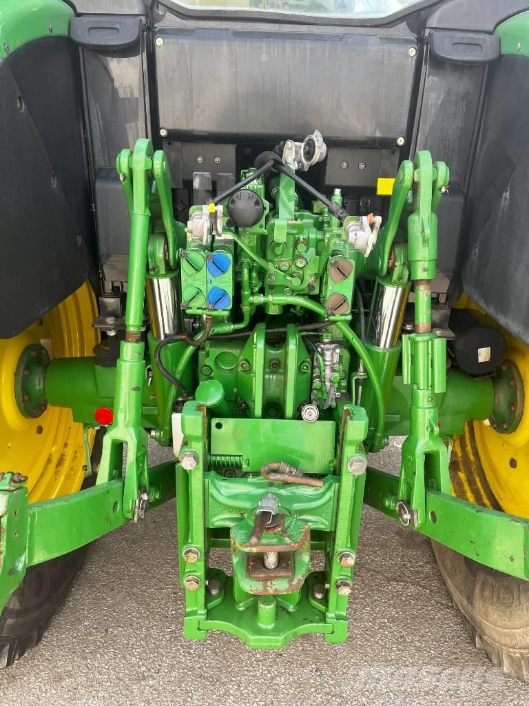 John Deere 6115 M Traktorit