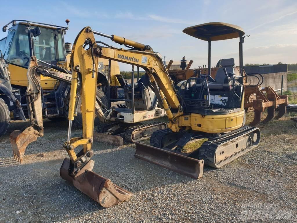 Komatsu PC26MR-3 Minikaivukoneet < 7t