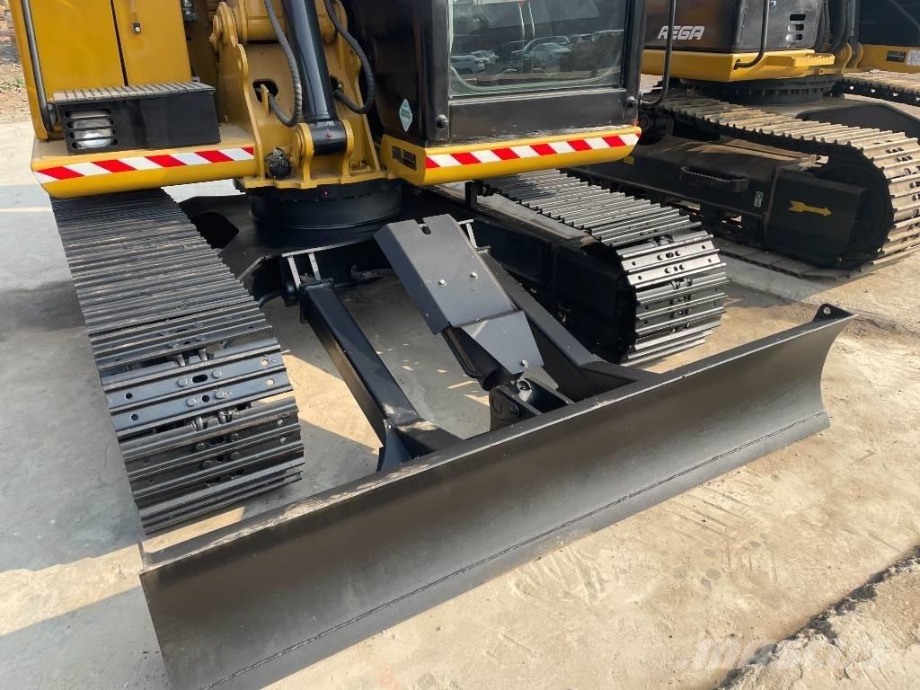 CAT 307 Minikaivukoneet < 7t