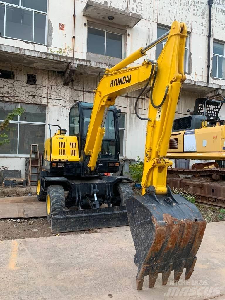 Hyundai Robex 60 W-7 Pyöräkaivukoneet