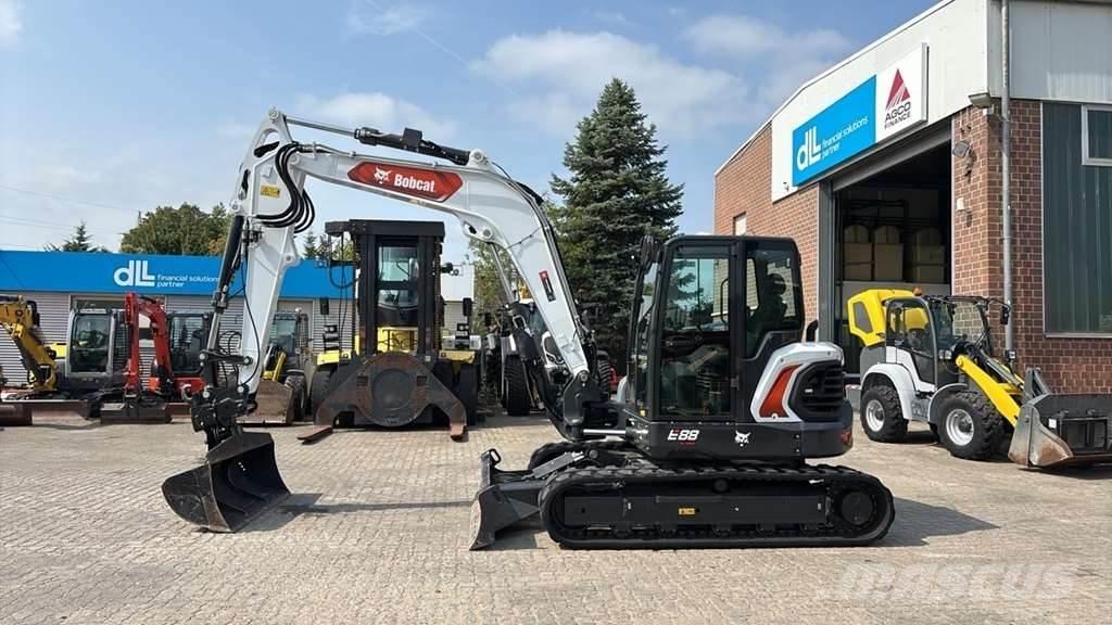 Bobcat E88 Erikoiskaivinkoneet
