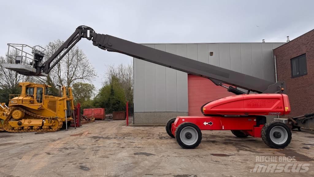 JLG 1200 SJP Teleskooppipuominostimet