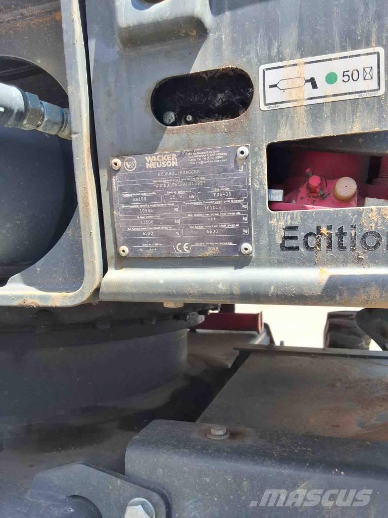 Wacker Neuson EW 100 Pyöräkaivukoneet