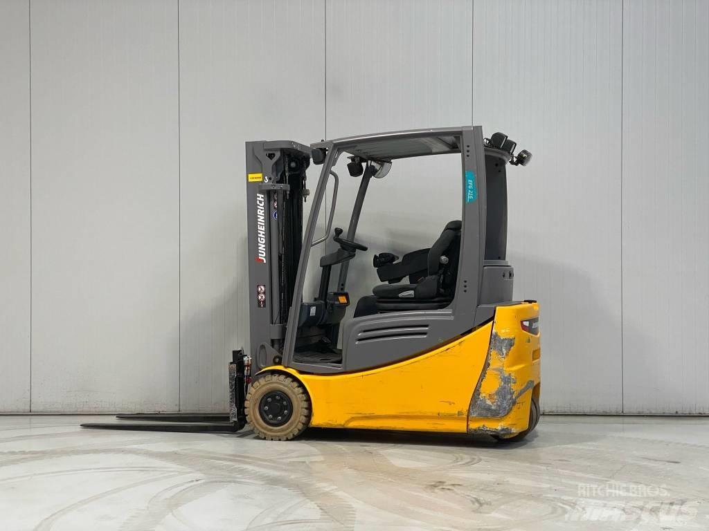 Jungheinrich EFG216 Sähkötrukit