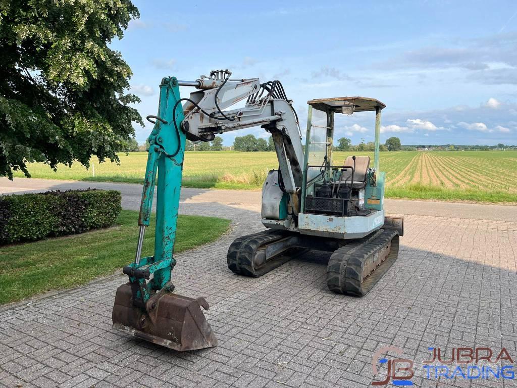 Komatsu PC38UU-1 Minikaivukoneet < 7t