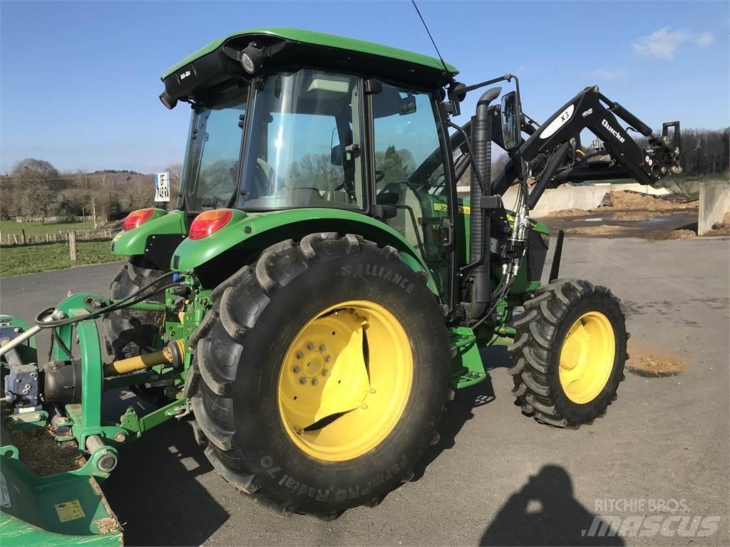 John Deere 5075 E Traktorit