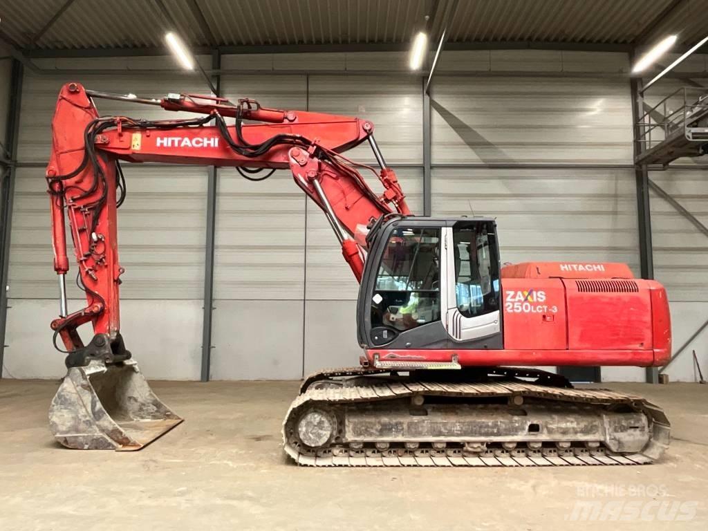 Hitachi ZX 250 LC-3 Telakaivukoneet