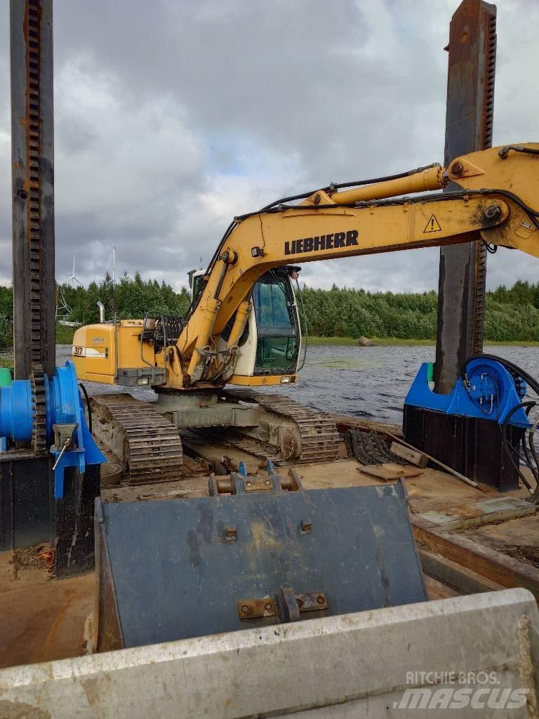 Liebherr R 317 Telakaivukoneet