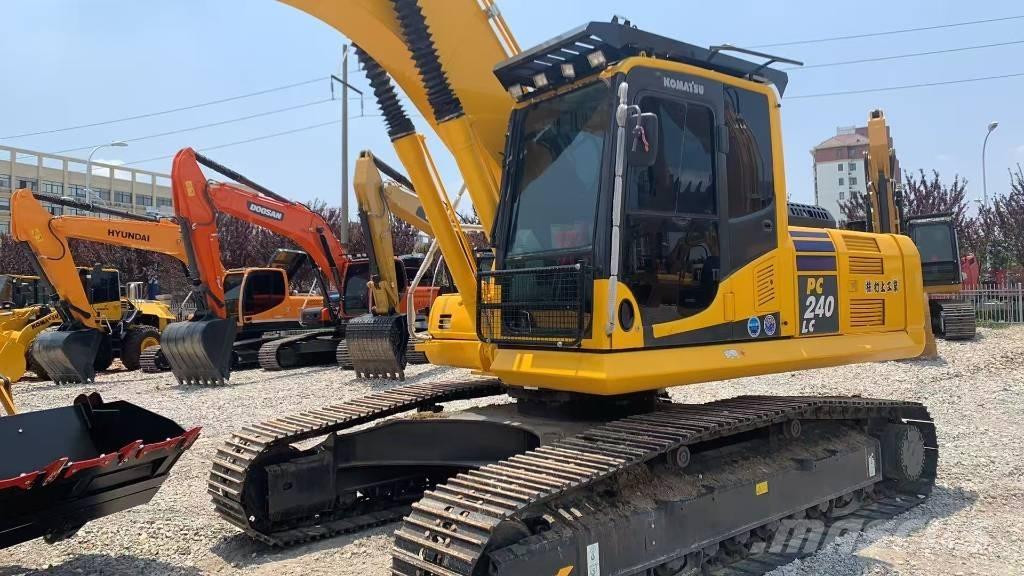 Komatsu PC 240 LC Telakaivukoneet