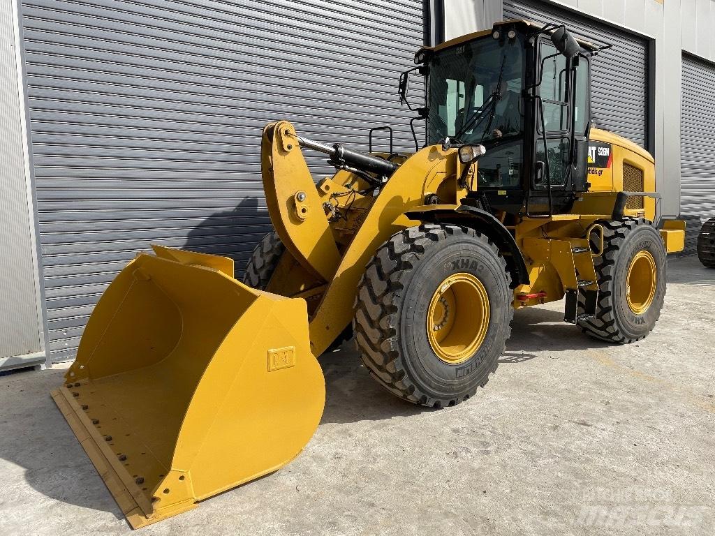CAT 926M Pyöräkuormaajat
