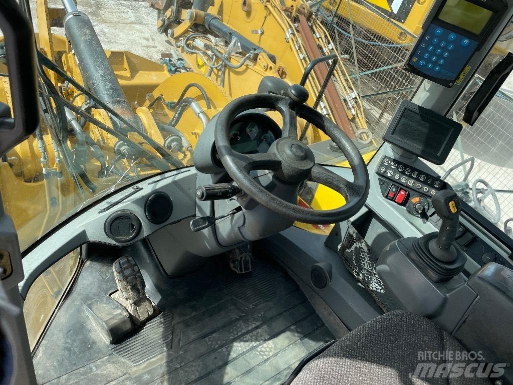 CAT 926M Pyöräkuormaajat