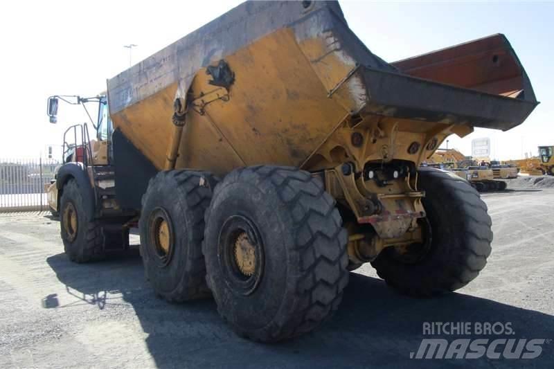 Bell B40E Dumpperit