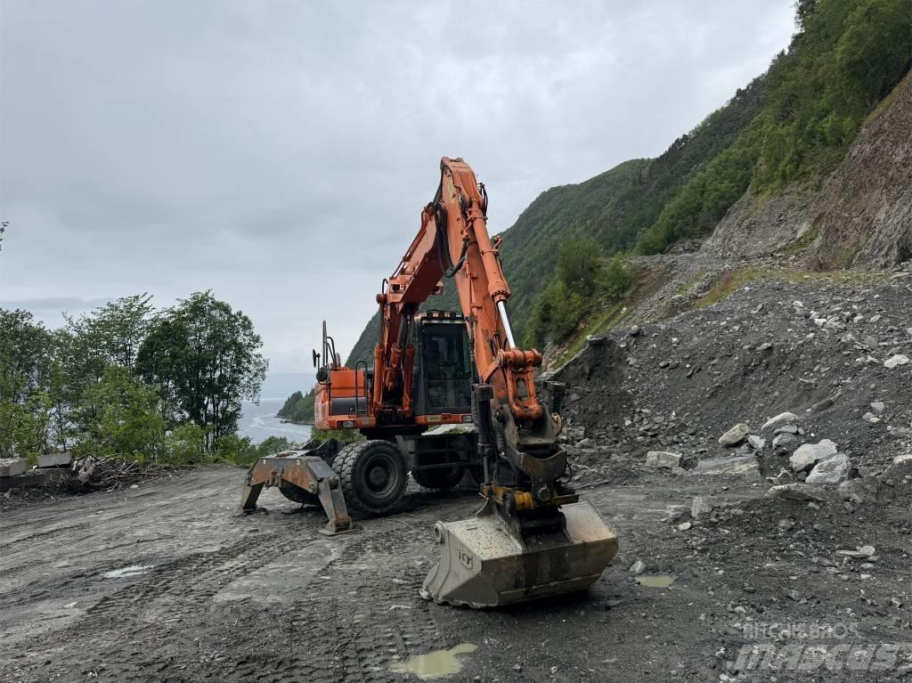 Doosan 140 W Pyöräkaivukoneet