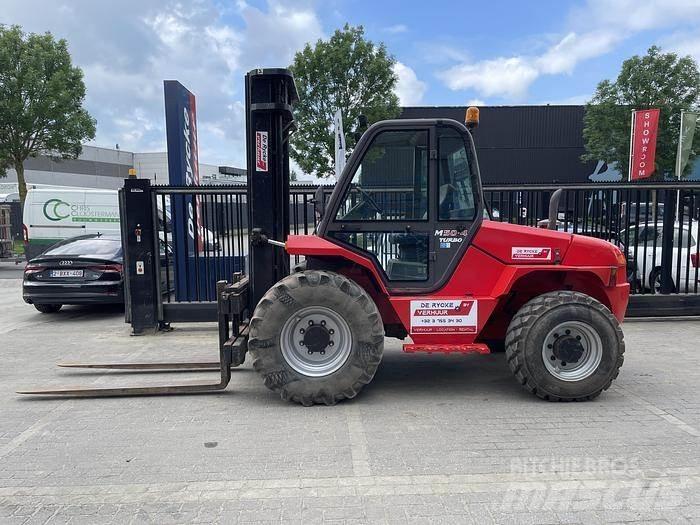 Manitou M50-4 Maastotrukit