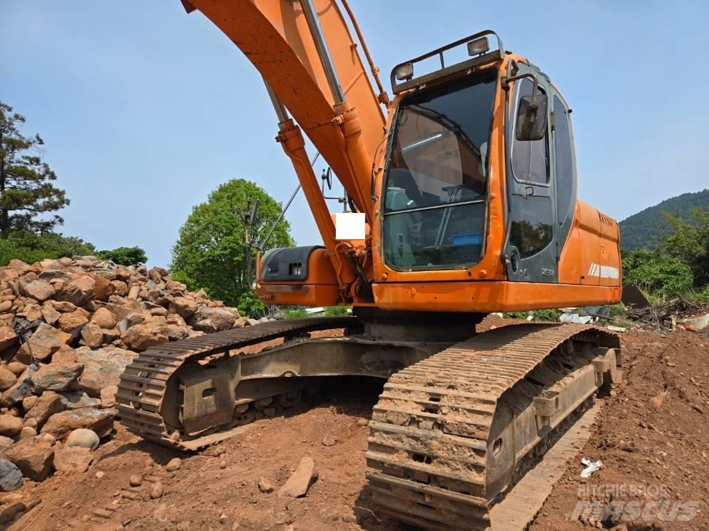 Doosan DX 220 LCA Telakaivukoneet