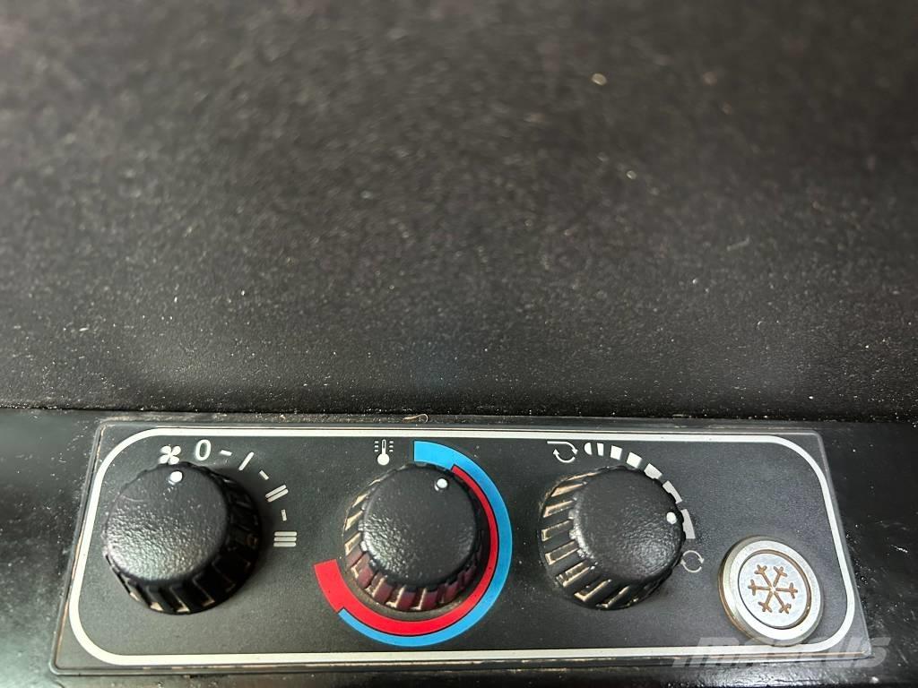 JCB 8085 ZTS Midikaivukoneet 7t - 12t