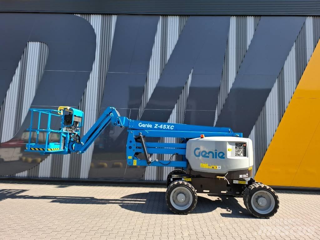 Genie Z 45 Kuukulkijat