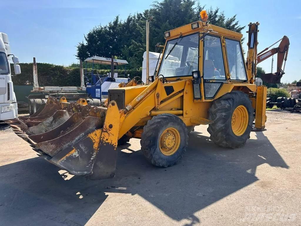 JCB 3CX 4x4 Kaivurikuormaajat