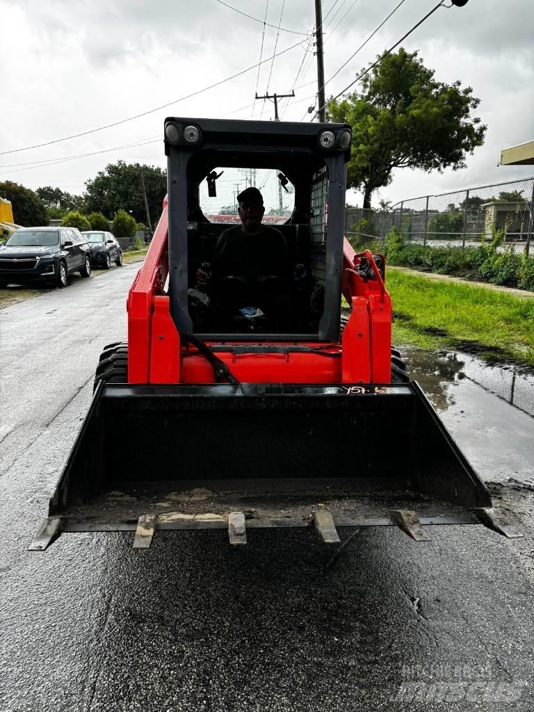 Kubota SSV 75 Liukuohjatut kuormaajat