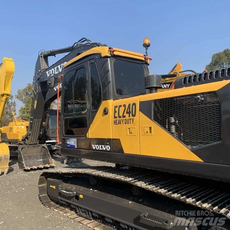 Volvo EC 240 Telakaivukoneet