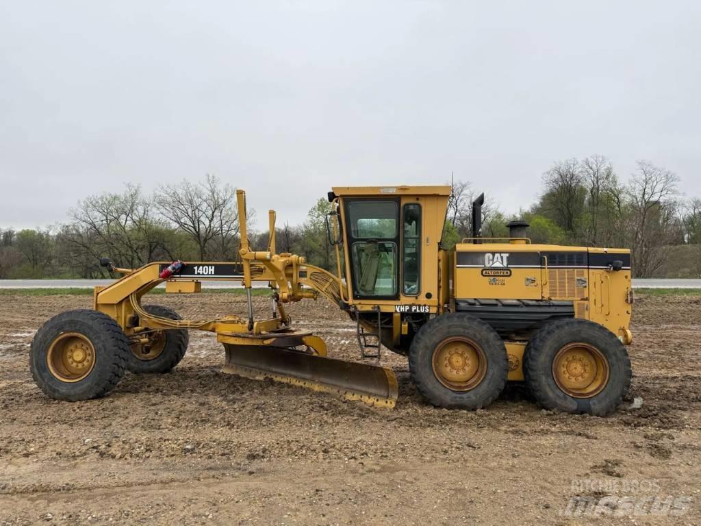 CAT 140H Tiehöylät