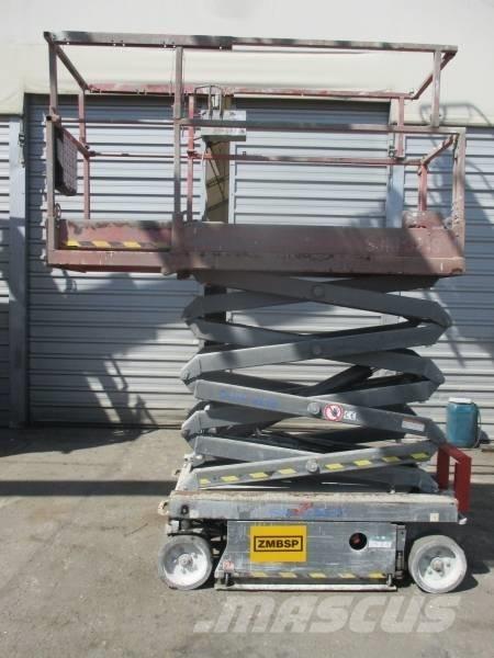 SkyJack SJ III 3219 Saksilavat