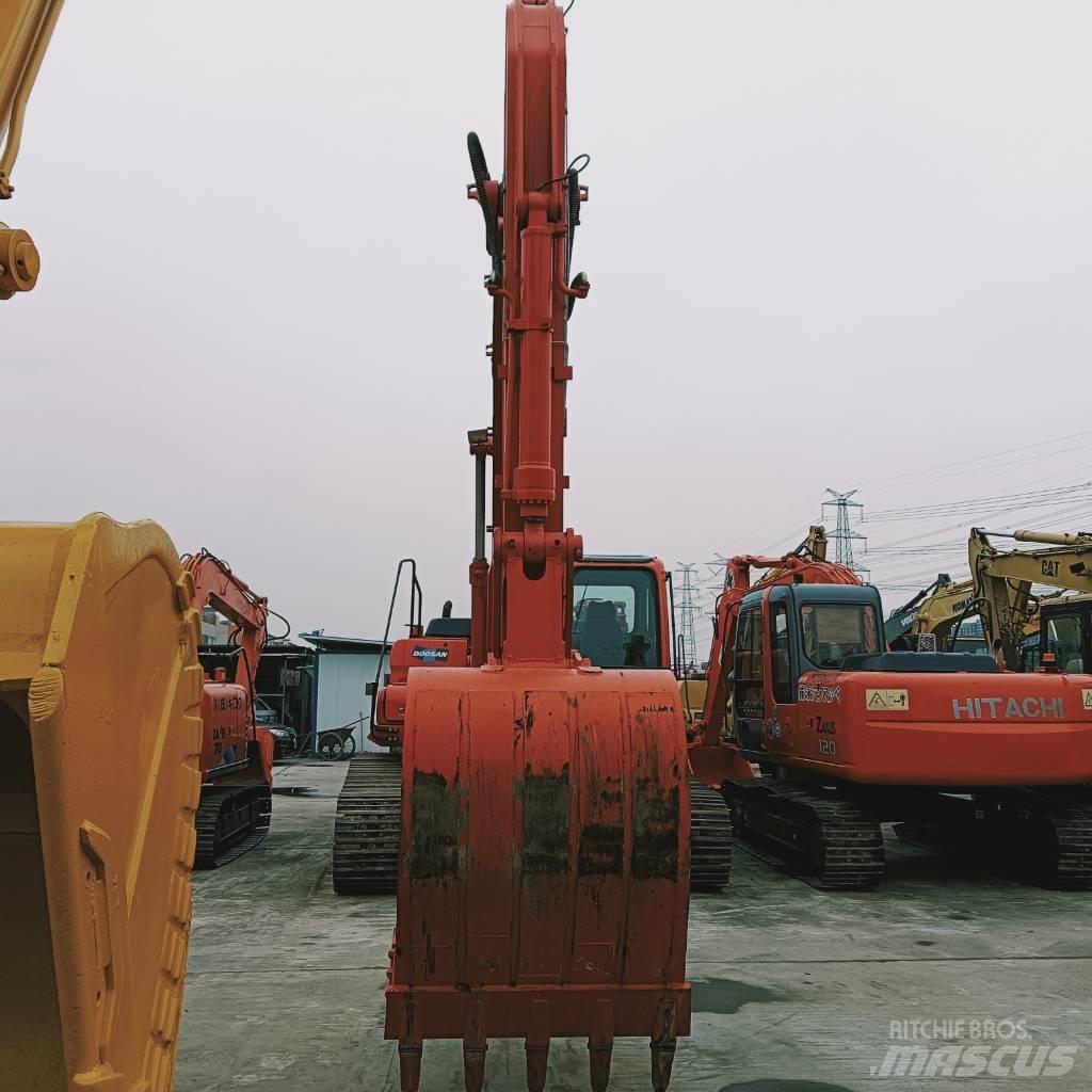 Doosan DX 300 LC Telakaivukoneet