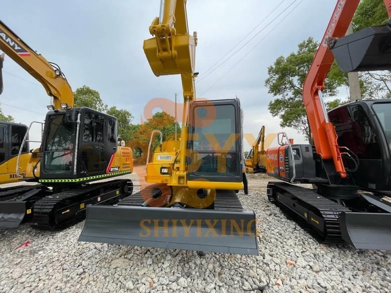 Komatsu PC 70 Midikaivukoneet 7t - 12t