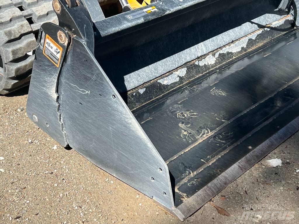 John Deere 333G Liukuohjatut kuormaajat