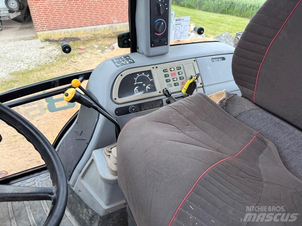 Fermec 860 Kaivurikuormaajat