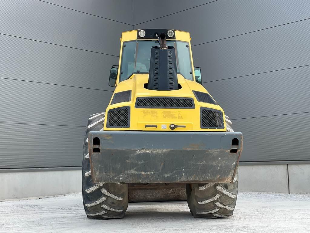 Bomag BW 216 DH-4i Yksivalssijyrät
