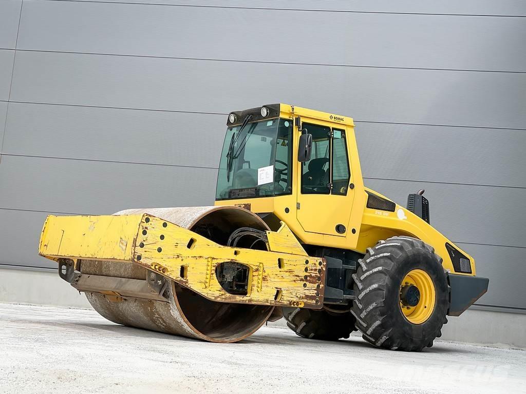 Bomag BW 216 DH-4i Yksivalssijyrät